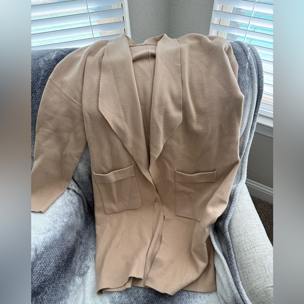 Women’s long sweater/cardigan/coat L